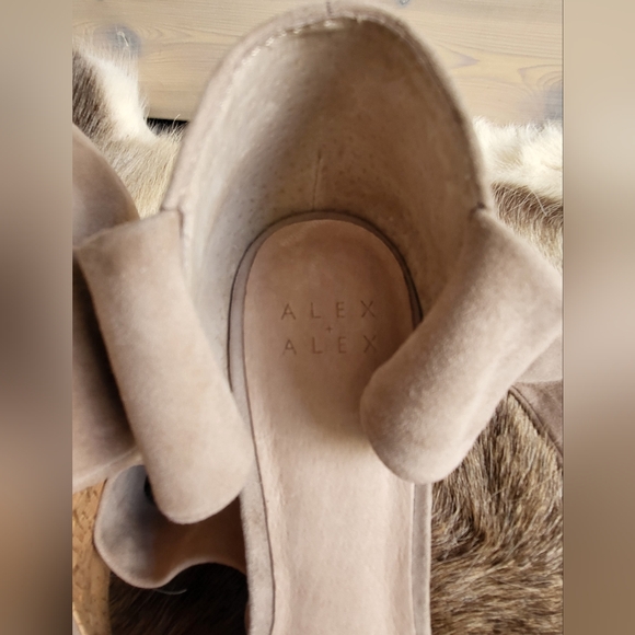 Alex+Alex Taupe Grey Suede Cork Wedge Sandals with Ankle Wrap Tie size 9 - Picture 8 of 16